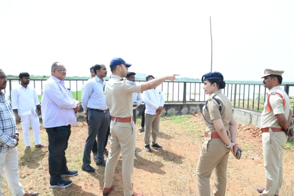 Nalgonda District SP Sharat Chandra Pawar: ప్రశాంత వాతావరణoలో గణేష్ నిమజ్జన శోభాయాత్ర