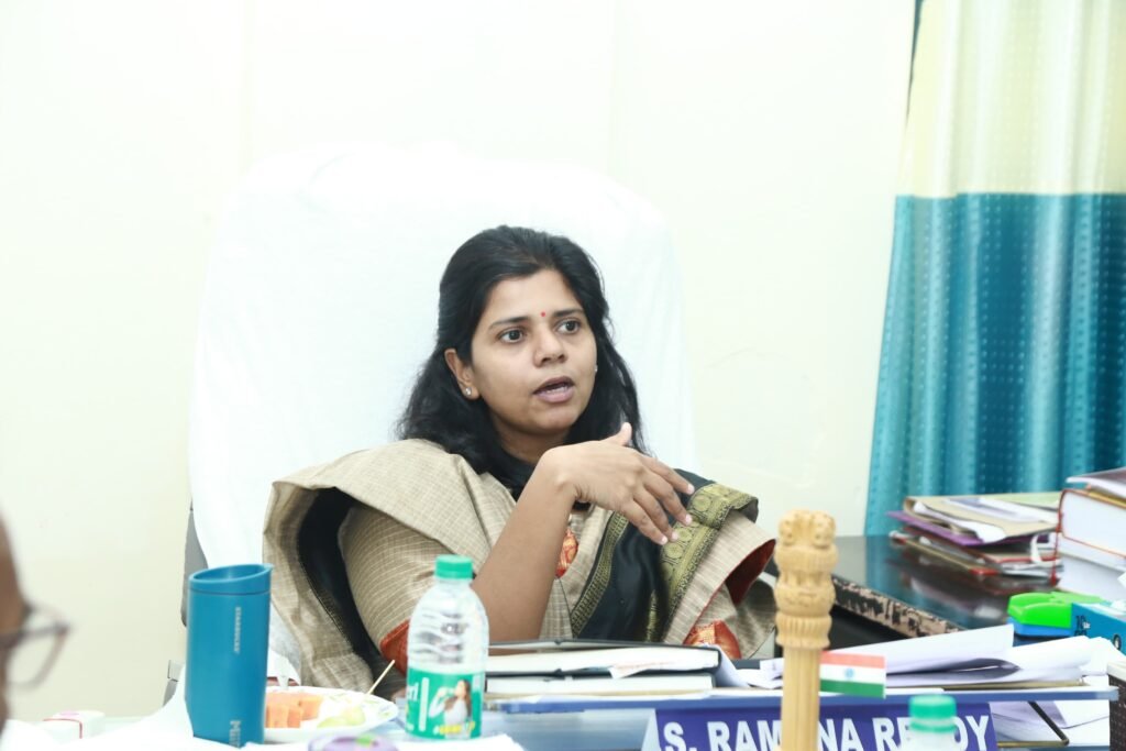 District Collector Ila Tripathi : నల్లగొండ జిల్లా కలెక్టర్ ఆకస్మిక తని ఖీ, శ్రీకనకదుర్గ ఫర్టిలై జర్స్ సీడ్స్ యజమాని పై కేసు నమోదు