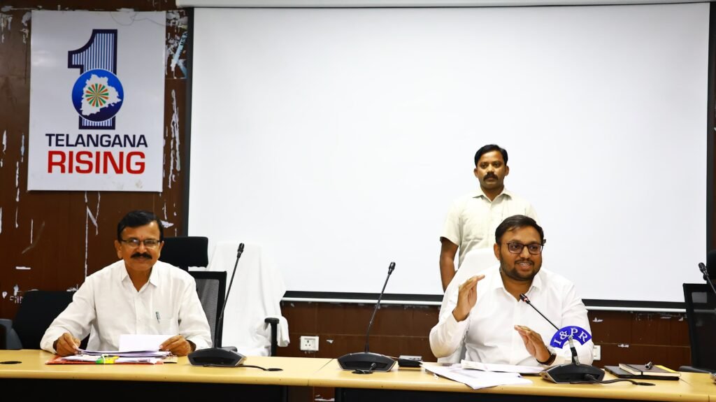 Collector Tejas Nandlal Pawar : ఇంటర్మీడియట్ డెబ్భై శాతం ఫలితాలు సాధించాల