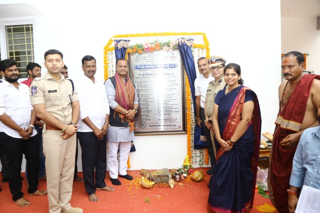 Minister Komatireddy Venkat Reddy : ప్రజాప్రభుత్వంలో కొత్త పోలీస్ క్వార్టర్ల నిర్మాణం 