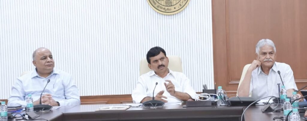 Minister Ponguleti : జర్నలిస్టుల సంక్షేమం కోసం కట్టు బడి ఉన్నాం