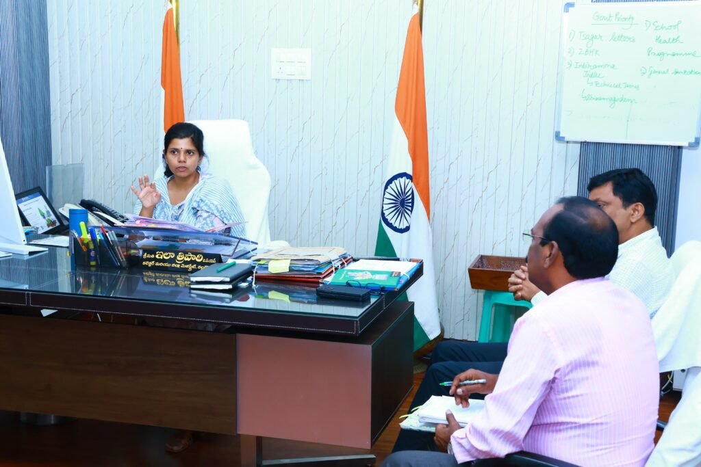 Nalgonda District Collector Tripathi : నల్లగొండజిల్లా కలెక్టర్ త్రిపాఠి కీలక ప్రకటన,ఇరిగేషన్ ప్రాజెక్టులు, అభి వృద్ధి పనులకు వంగమర్తి ఇసుక రీ చ్ లో 5.50 లక్షల మెట్రిక్ టన్నుల ఇసుక