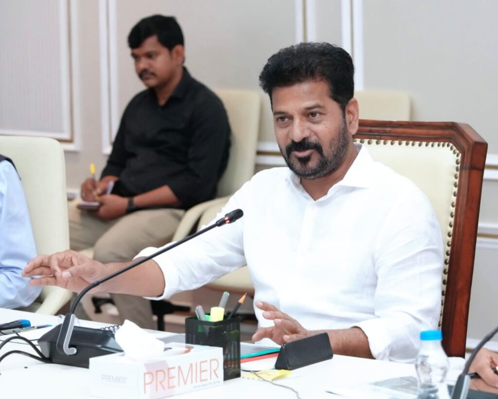 CM Revanth Reddy : సీఎం రేవంత్ కీలక నిర్ణయం, ఆసి యా ఖండంలోనే అతిపెద్ద‌దైన మే డారం ఆదివాసీ గిరిజన జాత‌ర‌ను ఘ‌నంగా నిర్వ‌హించాలి 