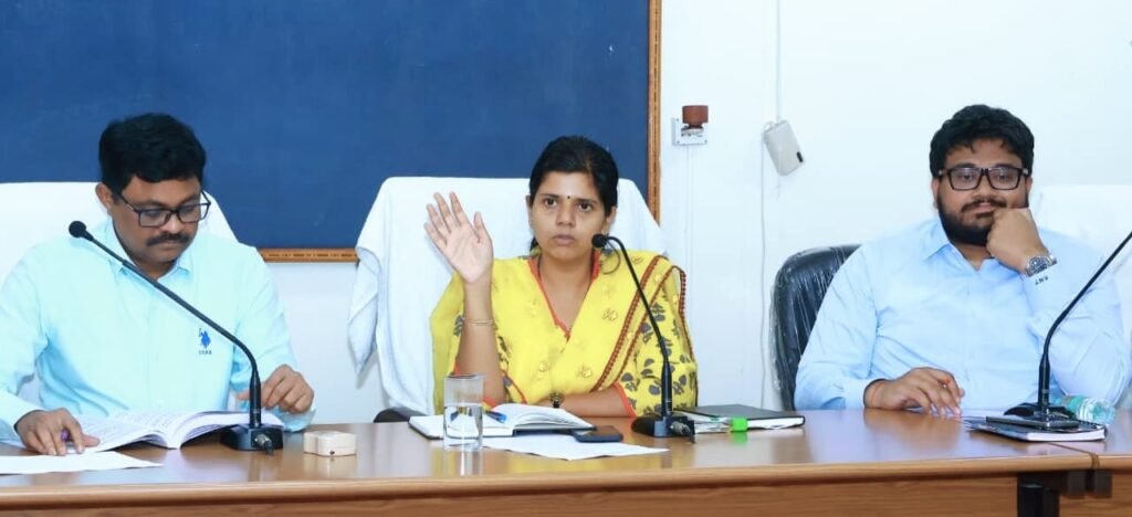 District Collector Ila Tripathi : ఎన్నికల కోడ్ కూసింది, తక్షణమే అ మల్లోకి ఎన్నికల ప్రవర్తనా నియమా వళి 