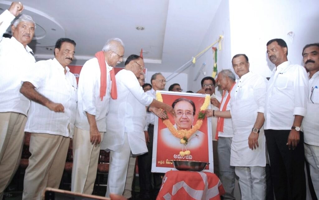 Suravaramsudhakarreddy : ప్రజాఉద్యమ సూరీడు కామ్రేడ్ సురవరం సుధాకర్ రెడ్డి