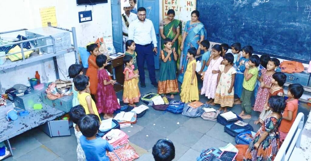 Suryapatadistrictcollector : బిగ్ బ్రేకింగ్, సూర్యాపేటజిల్లా కలెక్టర్ తేజస్ నంద్ లాల్ ఆకస్మిక తనిఖీ, అంగన్వాడీ కేంద్రం,మినీ గు రుకుల పాఠశాలల సందర్శన