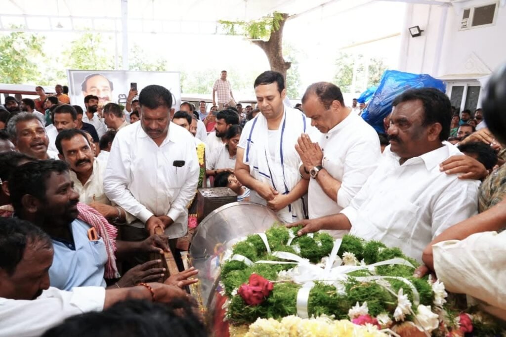 Damodar Reddy : బిగ్ బ్రేకింగ్, ముగిసిన దామన్న అం త్యక్రియలు, అధికారలాంచనాలతో దామోదర్ రెడ్డికి తుది వీడ్కోలు 