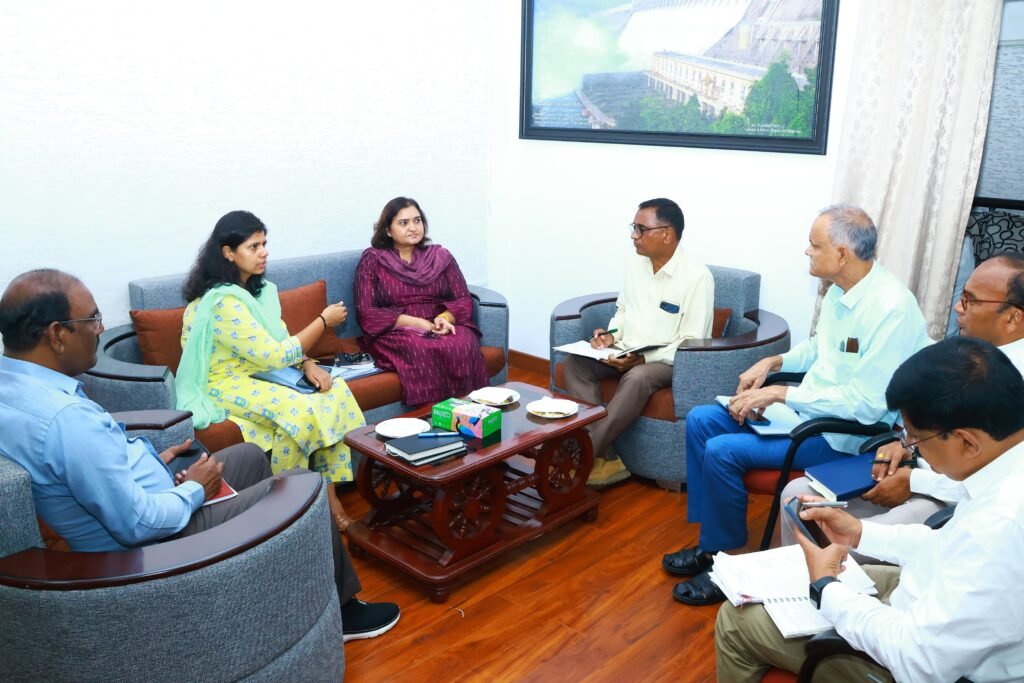 MPTC, ZPTC elections:నల్లగొండ జిల్లాలో పర్యటించిన ఎ న్నికల పరిశీలకురాలు కొర్రలక్ష్మి