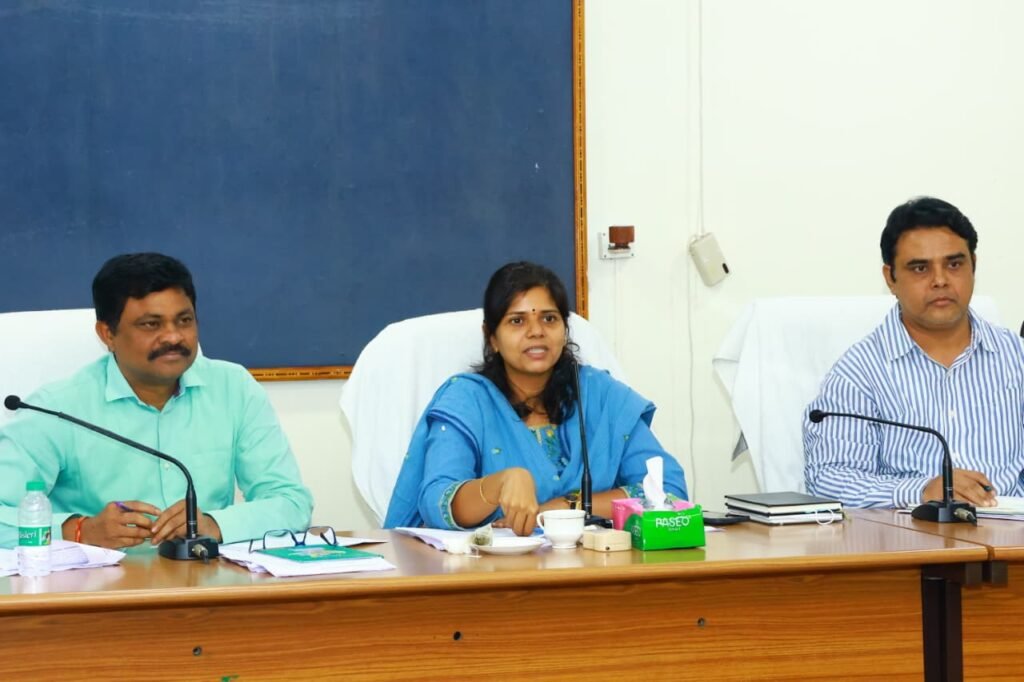 District Collector Ila Tripathi : ధాన్యం కొనుగోళ్లకు మిల్లర్లు సంపూ ర్ణ సహకారం అందించాలి