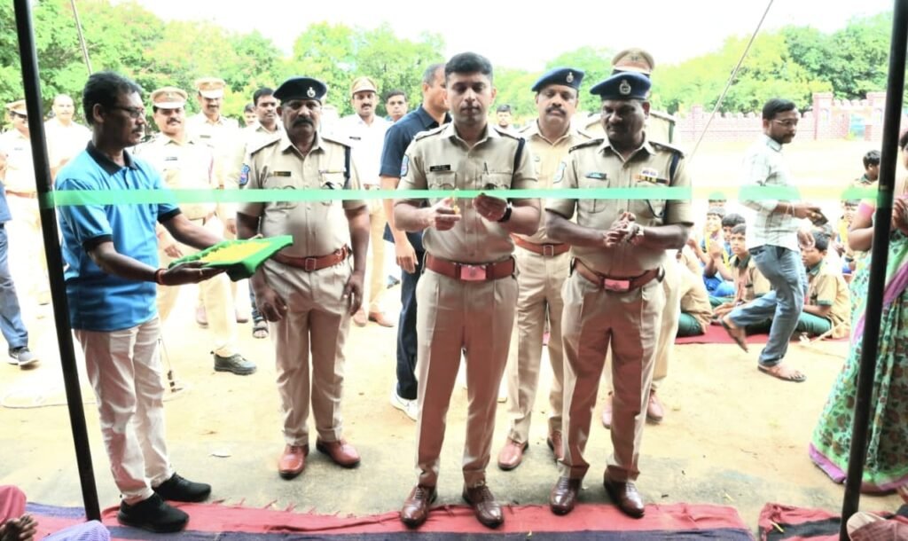 SP Sharath Chandra Pawar : నల్లగొండ జిల్లా పోలీసు కార్యాల యంలో ఓపెన్ హౌజ్ కార్యక్రమం
