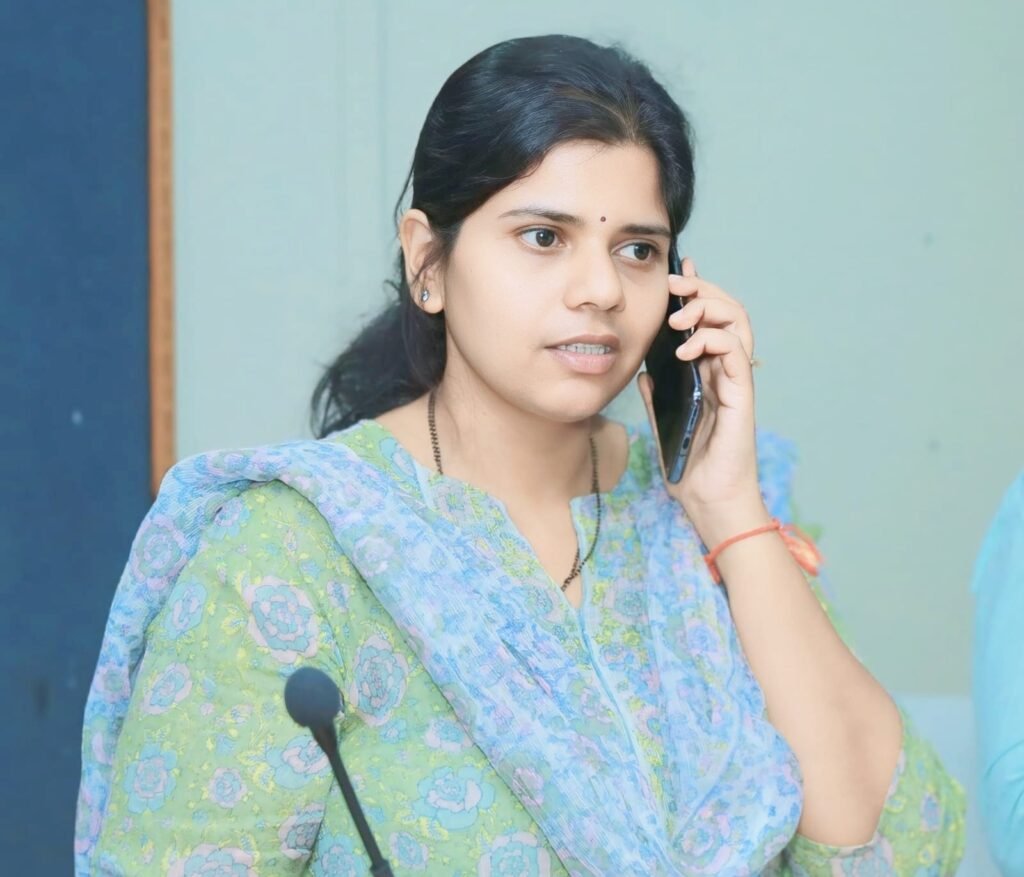 Collector Ila Tripathi : జిల్లా కలెక్టర్ ఇలా త్రిపాఠి అప్పీల్, వర్షాల నేపధ్యంలో అన్నదాతలు, అధికారులు అప్రమత్తమవ్వాలి 