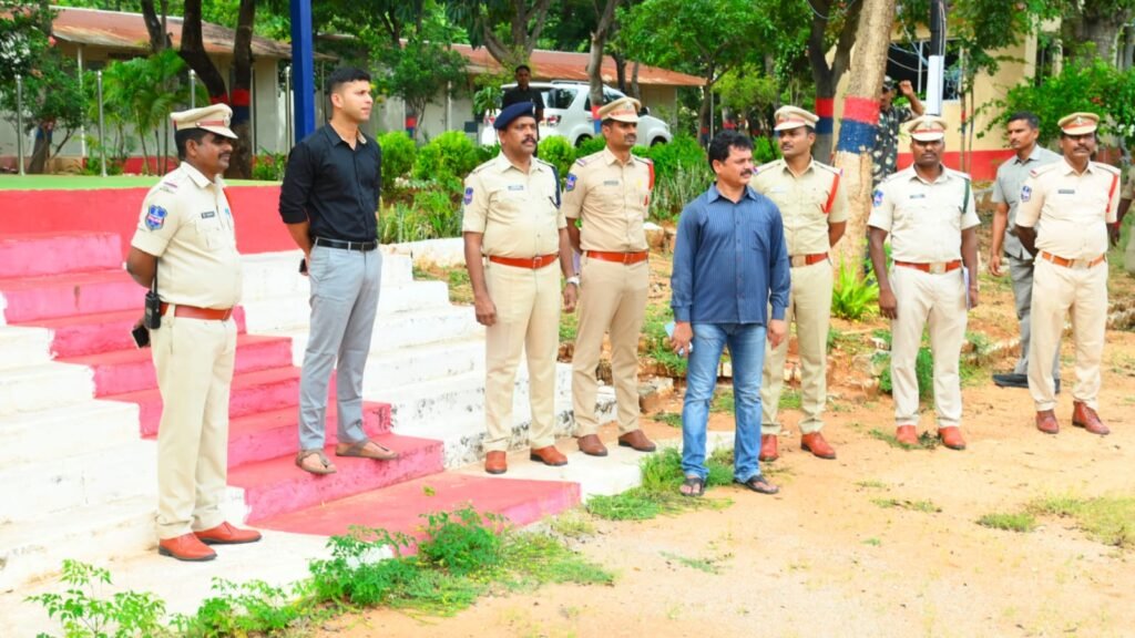 SP Sharath Chandra Pawar : నల్లగొండ జిల్లా పరిదిలోనీ రౌడీ షీ టర్స్, సస్పెక్ట్ షీటర్లకు కౌన్సెలింగ్