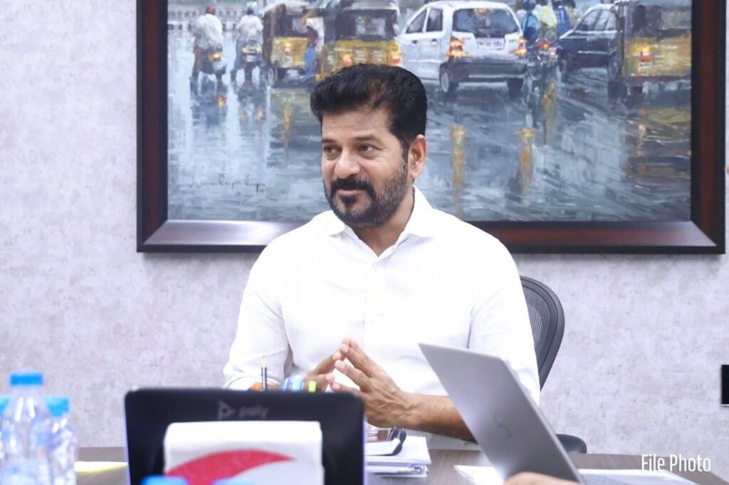 Cyclone Motha Impact : బిగ్ బ్రేకింగ్, మొంథా తుపాన్ ప్ర‌భా వంపై ముఖ్య‌మంత్రి ఆరా, అప్ర‌మ‌ త్తంగా ఉండాల‌ని అధికారుల‌కు ఆ దేశం