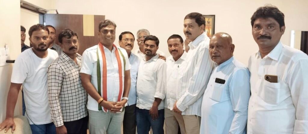 Congressparty president : డిసిసి అధ్యక్షపదవి గుమ్ములమోహన్ రెడ్డికే ఇవ్వాలి