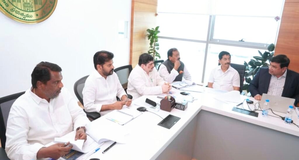 CmRevanthReddy :  సీఎం రేవంత్ కీలకనిర్ణయం, సంక్షేమహాస్టళ్ల అత్యవసర ఖర్చులకు రూ.60 కోట్లు