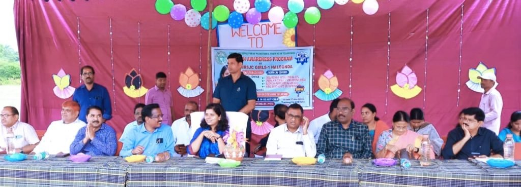 Collector Ila Tripathi : నల్లగొండ కలెక్టర్ ఇలా త్రిపాఠి కీలక ప్రకటన, సెట్విన్ శిక్షణ కోర్సుల్లో వి ద్యార్ధులకు ఫీజు సాయం చేస్తాం