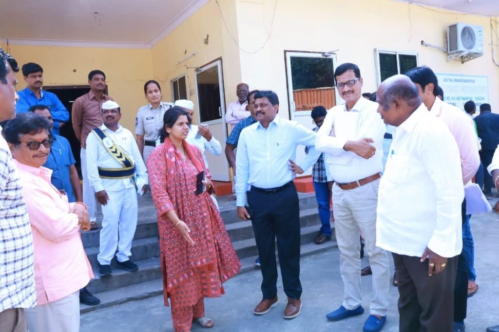 Collector Ila Tripathi : నల్లగొండ జిల్లా కలెక్టర్ ఇలా త్రిపాఠి అప్పీల్, ధాన్యం కొనుగోళ్లలో రైస్ మిల్లర్లు సహకరించాలి