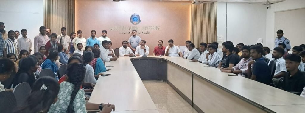 Universities Development : విశ్వవిద్యాలయ కేంద్రంగా ఫలవం తమైన కొత్తతరం రూపొందాలి 