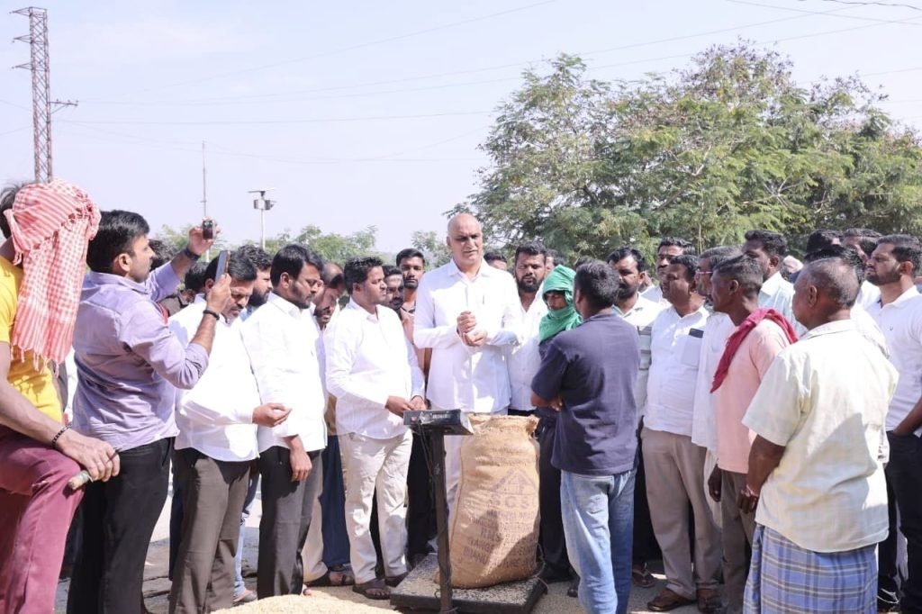Ex Minister Harish Rao : మాజీ మంత్రి హరీష్ అప్పీల్, గత యాసంగి, ఈ వానకాలం బోనస్ వెంటనే విడుదల చేయాలి 