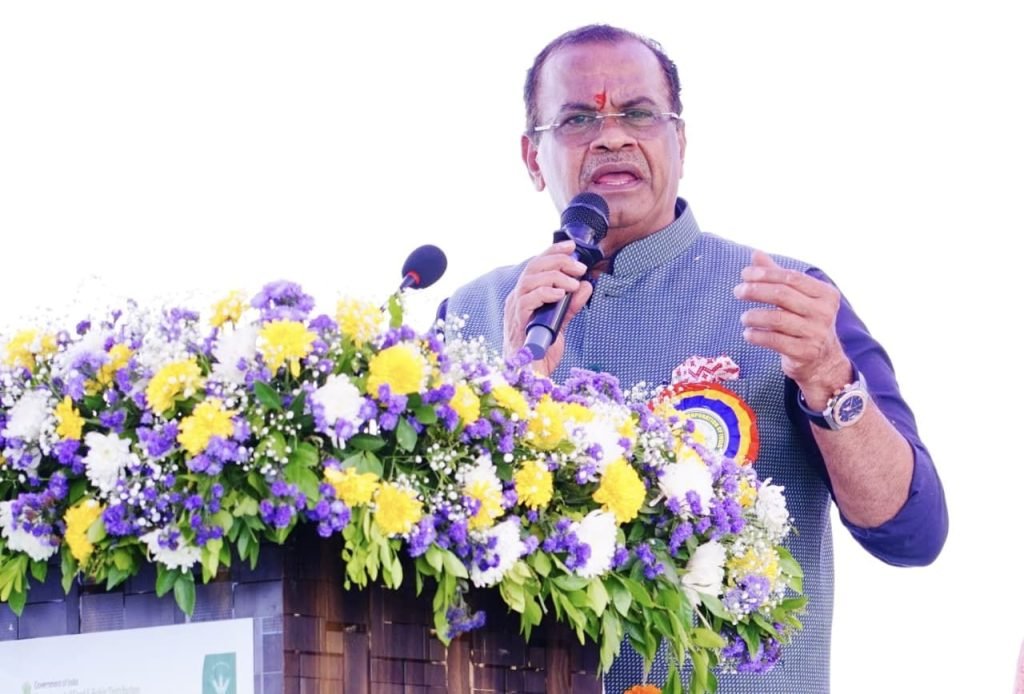 Komatireddy Venkat Reddy : ఉద్యమాల గడ్డ , ధాన్యపు రాశుల కు అడ్డా మా నల్లగొండ