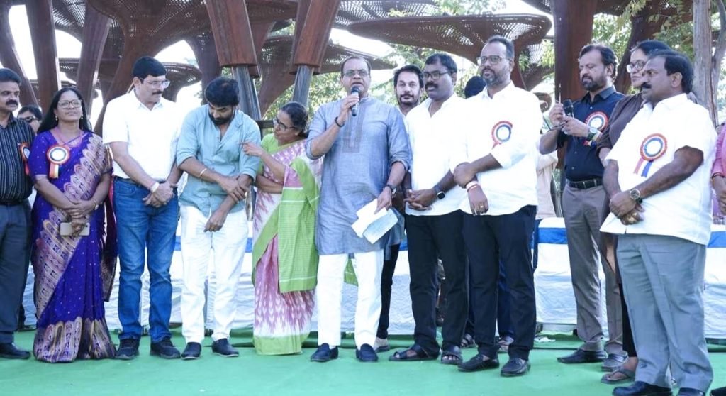 MinisterKomatiReddyVenkatreddy : ప్రభుత్వానికి ప్రజలకు మధ్య వారధులు జర్నలిస్ట్ లు