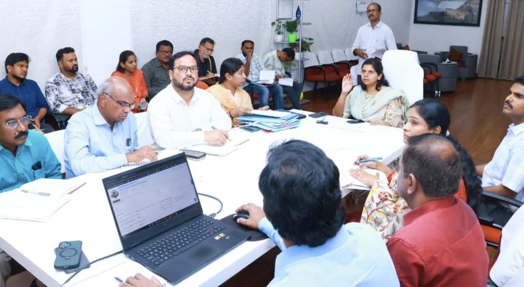 Collector Ila Tripathi : నల్లగొండ జిల్లా కలెక్టర్ ఇలా త్రిపాఠి స్పష్టీకరణ, లేఅవుట్ ప్రక్రియ పక డ్బందీగా నిర్వహించాలి