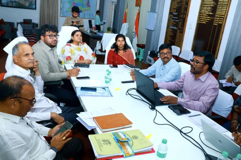 District Collector Ila Tripathi : రెండవ విడత ఎన్నికల సిబ్బంది మూడవ ర్యాండమైజేషన్ పూర్తి 