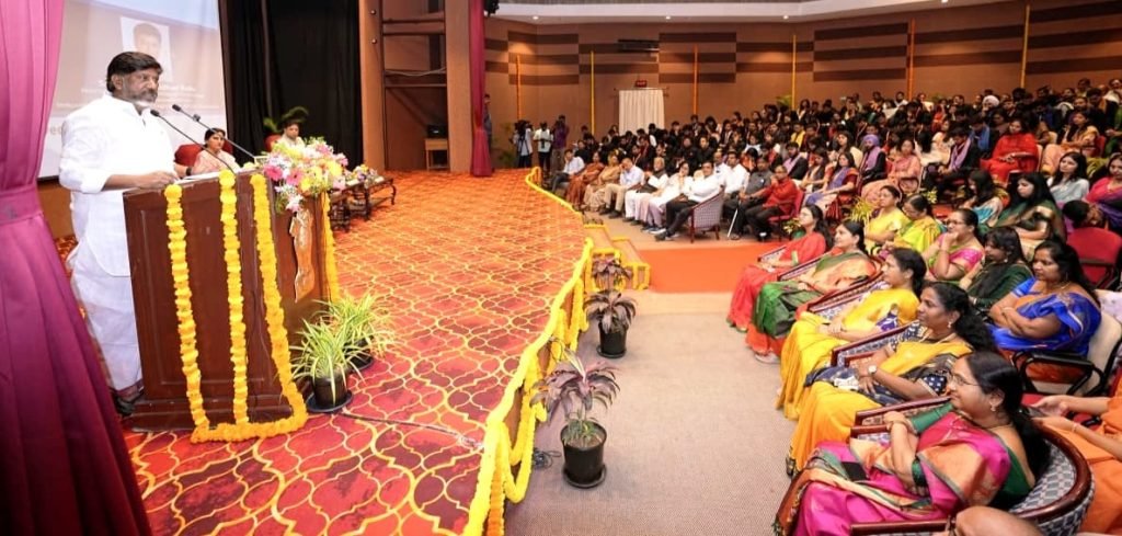 Deputy CM Bhatti Vikramarka : బిగ్ బ్రేకింగ్, డిప్యూటీ సీఎం భట్టి కీ లక వ్యాఖ్య, ఐఏఎస్ అధికారిగానే కా కుండా ప్రజాసేవకుడిగా గుర్తింపు పొందాలి