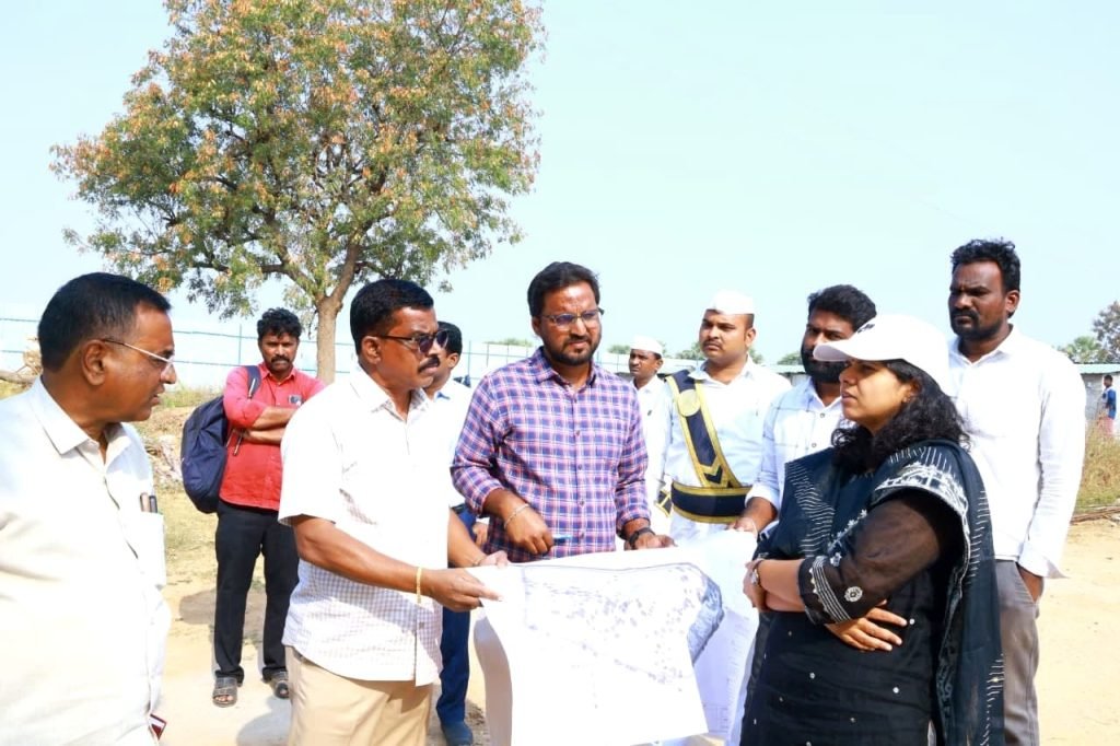 District Collector Ila Tripathi : నల్లగొండ జిల్లా కలెక్టర్ ఇలా త్రిపాఠి అల్టిమేటం, యంగ్ ఇండియా ఇంటి గ్రేటెడ్ రెసి డెన్షియల్ పాఠశాలను తొందరగా పూర్తి చేయాలి 