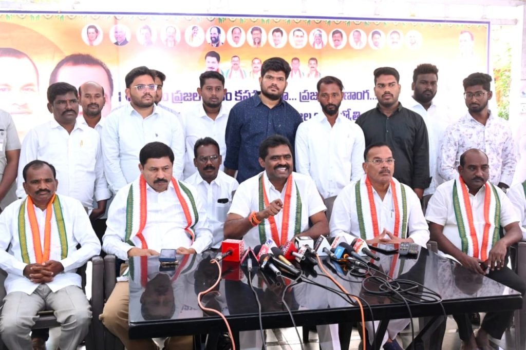 Congress Leader Gummula Mohan Reddy : పదవొచ్చినా రాకపోయినా మంత్రి నాయకత్వంలో ఉత్సాహంతో పనిచేస్తా