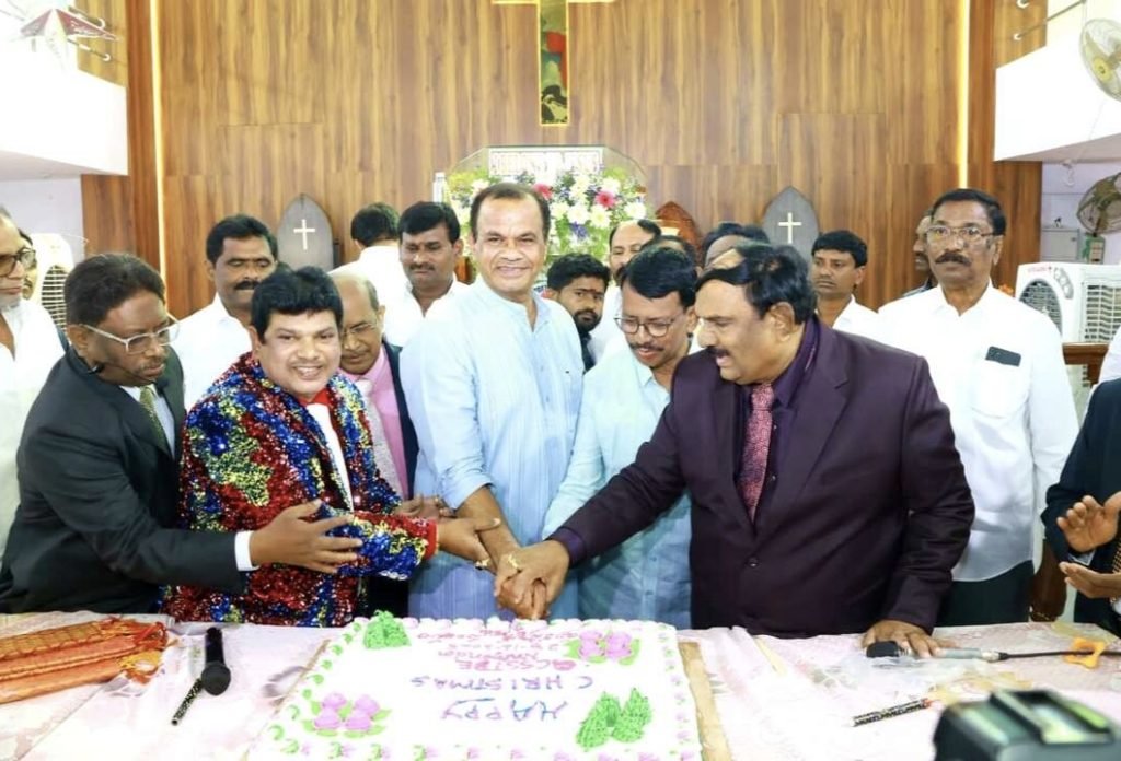 Minister Komatireddy Venkat Reddy: ప్రజాప్రభుత్వం అన్ని వర్గాల ప్రజల సంక్షేమం కోసం పనిచేస్తుoది 