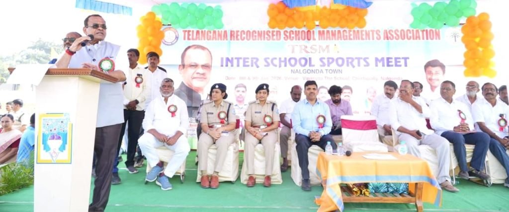 Minister Komatireddy Venkat Reddy : మంత్రి కోమటిరెడ్డి వెంకటరెడ్డి కీలక వ్యాఖ్య,పాఠశాలలు జీపీఏల ల క్ష్యంతో విద్యపై దృష్టిసారిస్తున్నాయి 