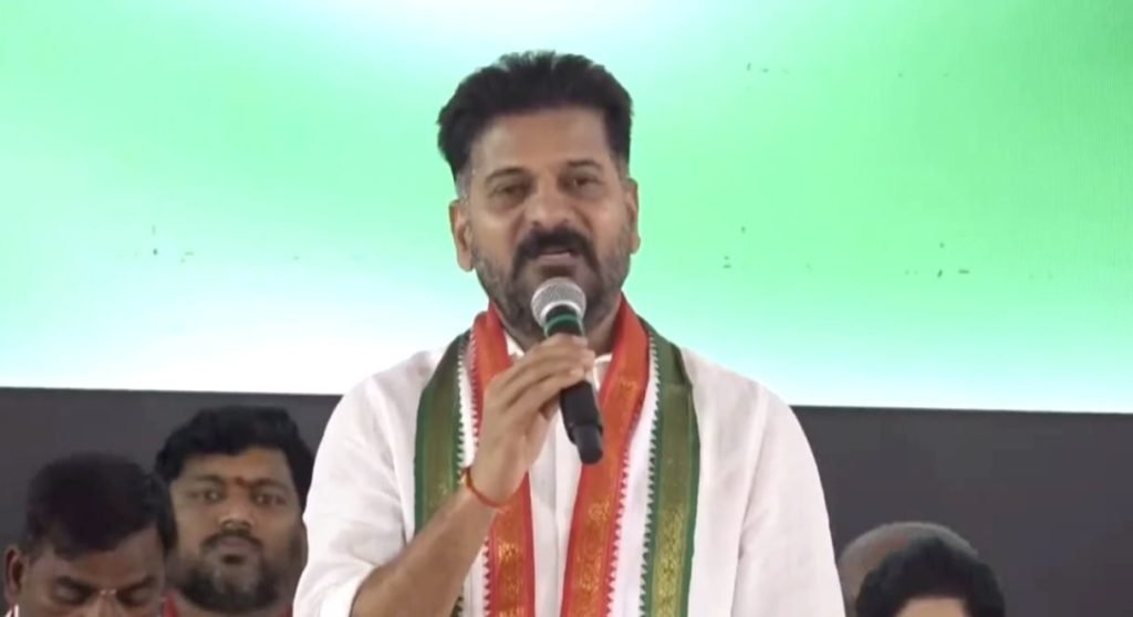 CM Revanth Reddy : సీఎం రేవంత్ కీలక వ్యాఖ్య, కార్యకర్తల గెలుపు కోసం గల్లీగల్లీ కాదు ఇంటింటికీ వెళ్లి ప్రచారం చేస్తాను