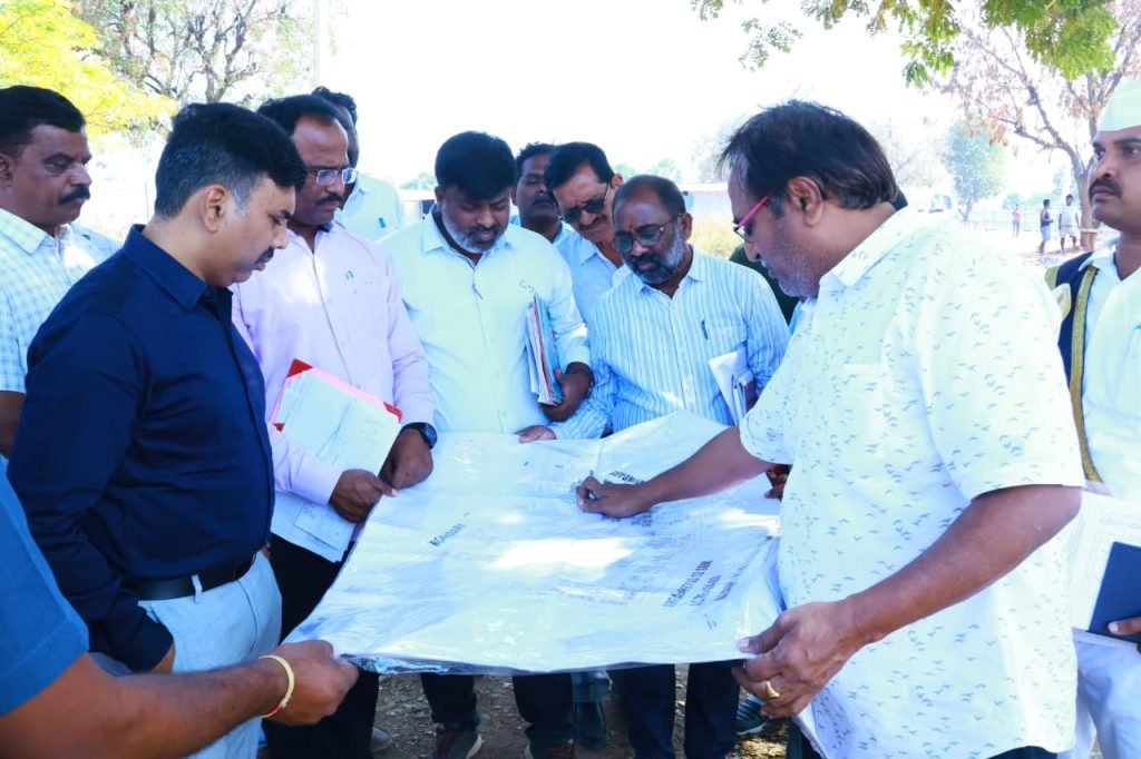 District Collector Chandrashekhar : నల్లగొండ కలెక్టర్ కీలక ఆదేశాలు, వ చ్చే విద్యాసంవత్సరం నాటికి తరగ తి గదుల నిర్మాణo పూర్తి చేయాలి