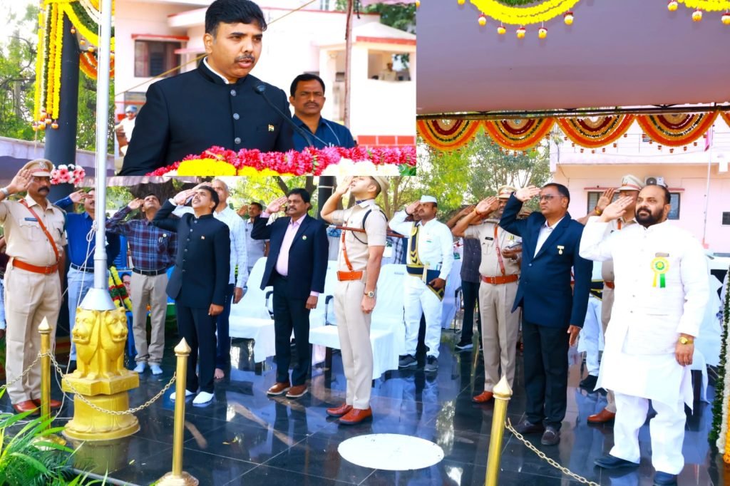 Nalgonda Collector Chandrashekhar : సమస్తప్రజలు సహకారంతో జిల్లా సర్వతోముఖాభివృద్ధి సాధిద్దాo 