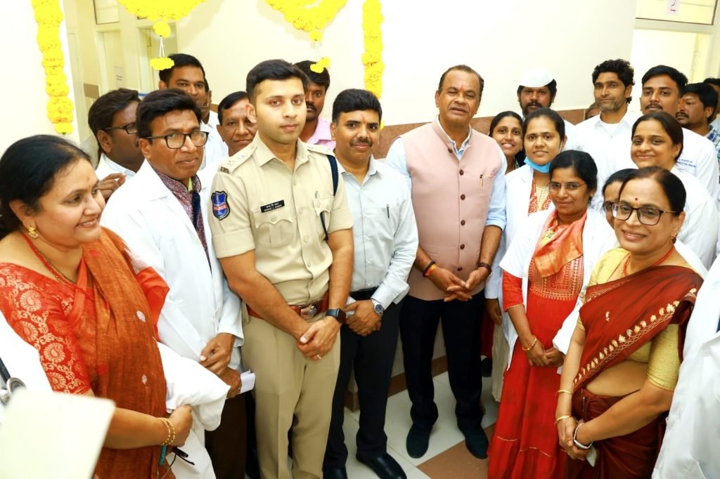 Minister Komatireddy : బిగ్ బ్రేకింగ్, మంత్రి కోమటిరెడ్డి కీల క వ్యాఖ్య, నల్లగొండ జిల్లాలో భవి ష్యత్తులో మరిన్ని హెల్త్ ఎటిఎంలు