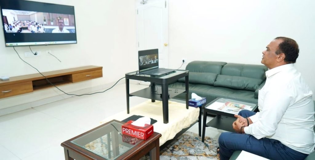 Minister Komatireddy : బిగ్ బ్రేకింగ్, మంత్రి కోమటిరెడ్డి ది శానిర్దేశం, నల్లగొండ కార్పొరేటర్ అ భ్యర్థులతో జూమ్ మీటింగ్ 