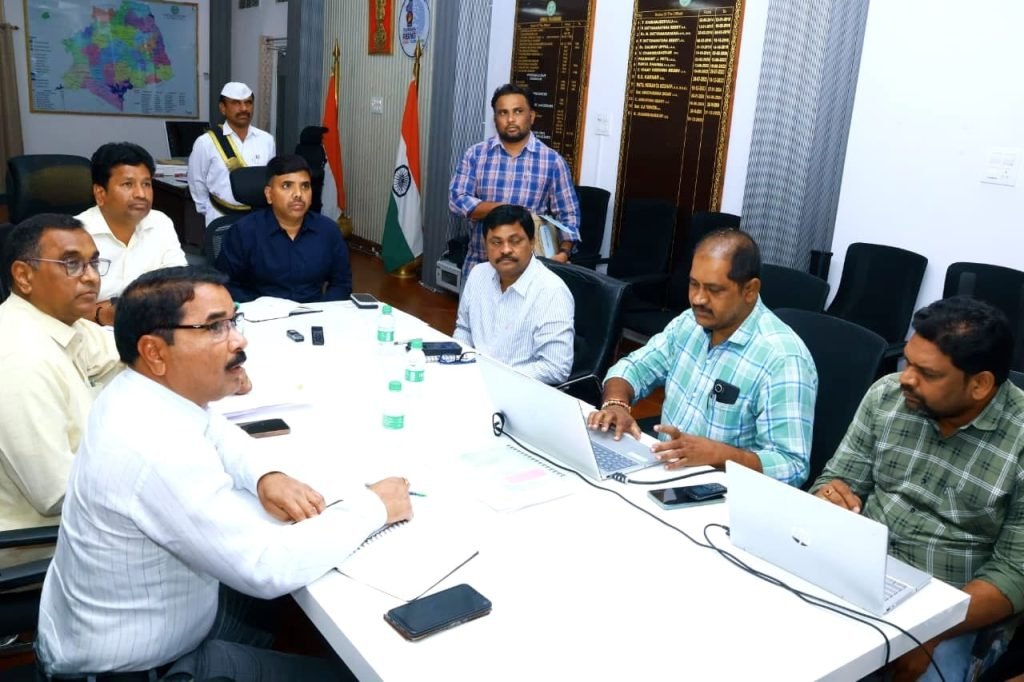 District Collector Badugu Chandrashekhar : జిల్లాలో రెండవ రాండమైజేషన్ ప్రక్రియ పూర్తి