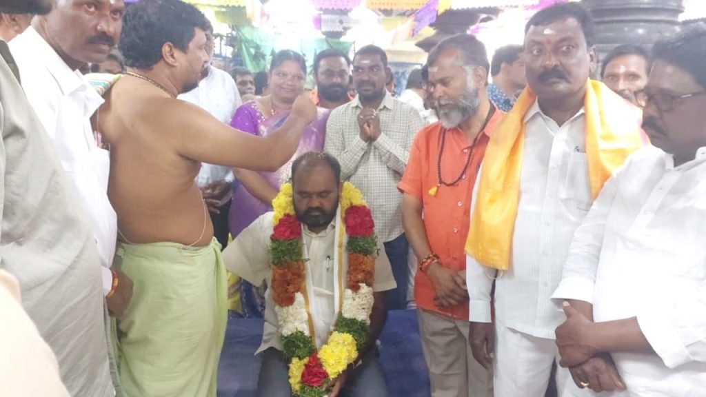 Ex MLA Kancherla Bhupal Reddy : పానగల్ ఛాయా సోమేశ్వరాల యంలో మాజీ ఎమ్మెల్యే కంచర్ల ప్రత్యేక పూజలు