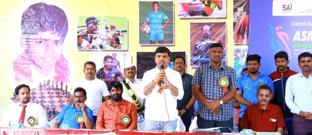District Collector Chandrashekhar : నల్లగొండజిల్లా కలెక్టర్ చంద్రశేఖర్ ఆకాంక్ష, గ్రామీణ క్రీడాకారులు అంతర్జాతీయ స్థాయికి ఎదగాలి 