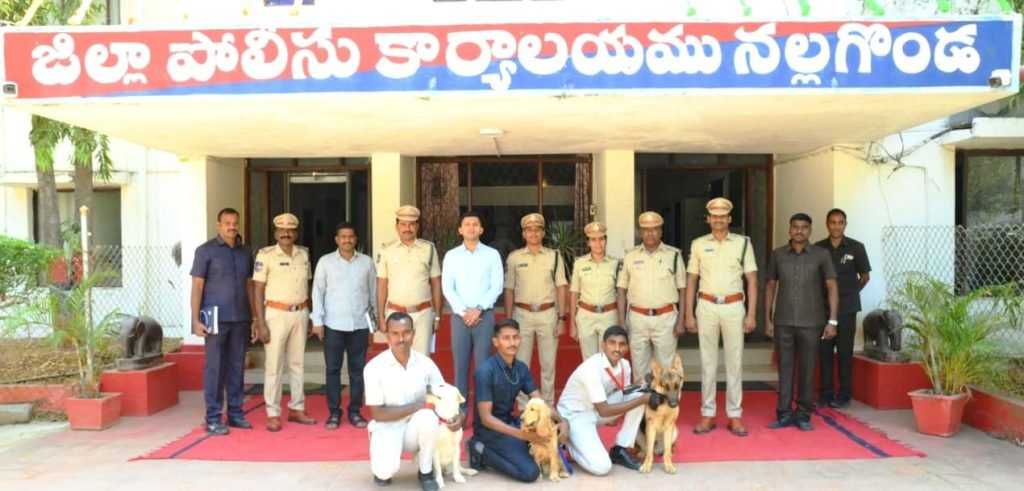 Big Breaking : బిగ్ బ్రేకింగ్, నల్లగొండ పోలీస్ జా గిలాల దళంలోకి కొత్త శునకాలు, ఎస్పీని కలిసిన డాగ్ హాండ్లర్లు