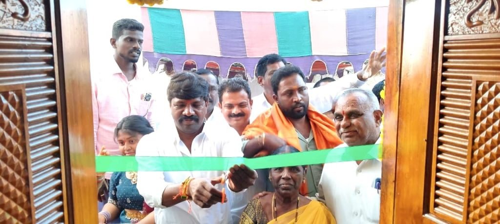 Nakrekal MLA : నకిరేకల్ ఎమ్మెల్యే కీలకవ్యాఖ్య,ప్ర తిపేద కుటుంబానికి విడతలవారి గా సొంతింటికలను సాకారంచేస్తాం 