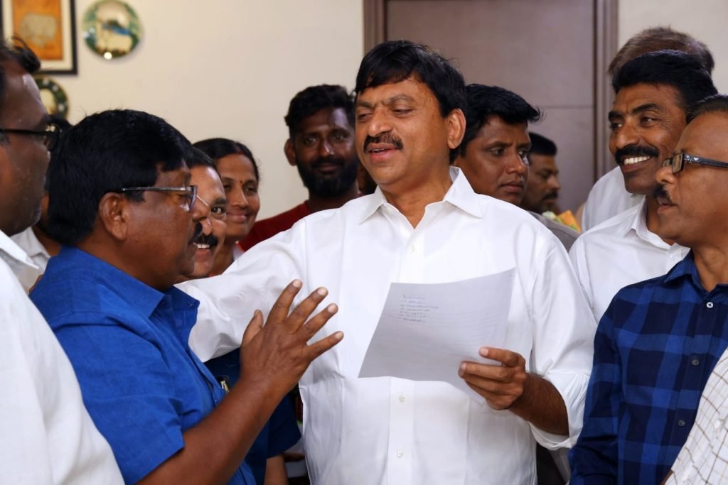 Minister Ponguleti : మంత్రి పొంగులేటి కీలక వ్యాఖ్య, యూనియన్ల ప్రతిపాదనలమేరకే అక్రిడిటేషన్ కమిటీలు