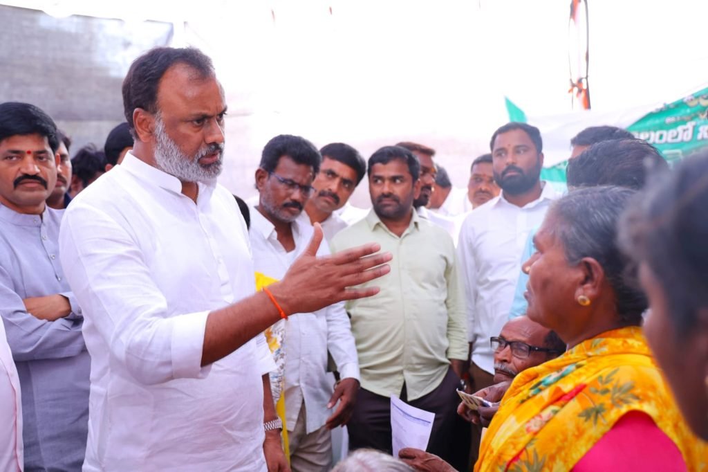 Munugode MLA Rajagopal Reddy : మునుగోడు ఎమ్మెల్యే రాజగోపాల్ రెడ్డి కీలక ప్రకటన, నెలకొకసారి కంటి శిబిరం పెడతాం