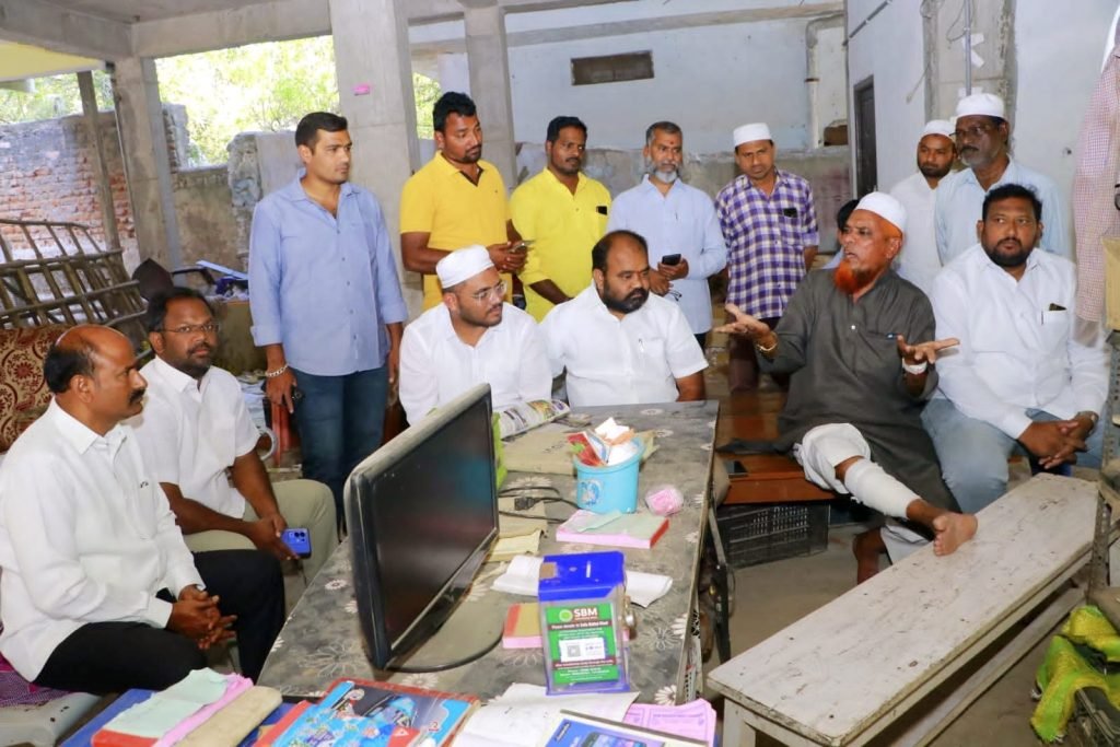 Brs Ex MLA Kancharla Bhupal Reddy : చిరువ్యాపారులపై మంత్రి, అధికారుల దాష్టికం