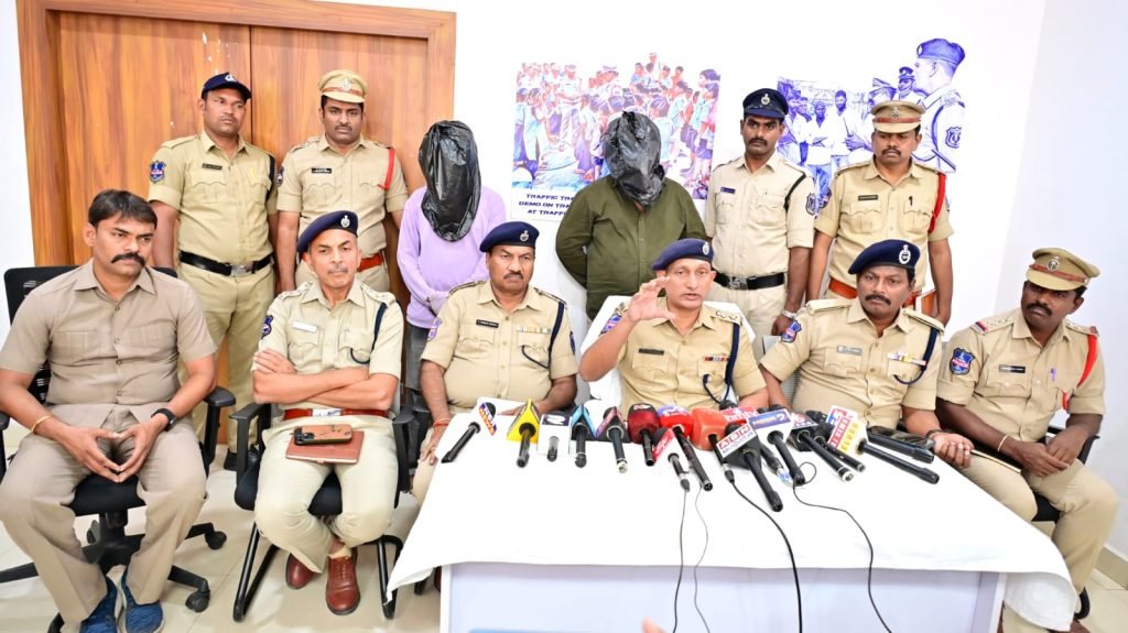 Uppal Murder Case : బిగ్ బ్రేకింగ్, ఆరుగంటల్లోనే వీడిన మర్డర్ మిస్టరీ, హైదరాబాద్ ఉప్ప ల్‌లో రాత్రికిరాత్రే హత్యకేసు చేధన 