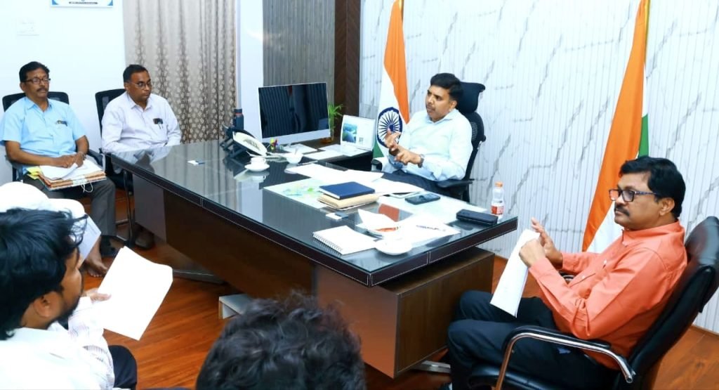 Nalgonda Collector Chandrasekhar : నల్లగొండ కలెక్టర్ చంద్రశేఖర్ అప్పీ ల్, ఓటరు జాబితా ప్రత్యేక సమగ్ర సవరణకు పార్టీలు సహకరించాలి 