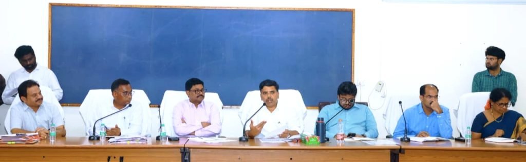 Nalgonda Collector Chandrasekhar : నల్లగొండ కలెక్టర్ చంద్రశేఖర్ అల్టి మేటం, ఏప్రిల్ ఒకటి నుండి ఈ-ఆ ఫీస్ తో మాత్రమే ఫైళ్లను నిర్వహిం చాలి 
