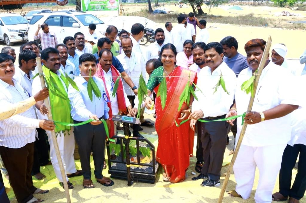 Nalgonda Collector Chandrashekhar : నల్లగొండ కలెక్టర్ కీలక వ్యాఖ్య, రైతులు నాణ్యత ప్రమాణాలతో మాత్రమే ధాన్యాన్ని కేంద్రాలకు తీసుకురావాలి 