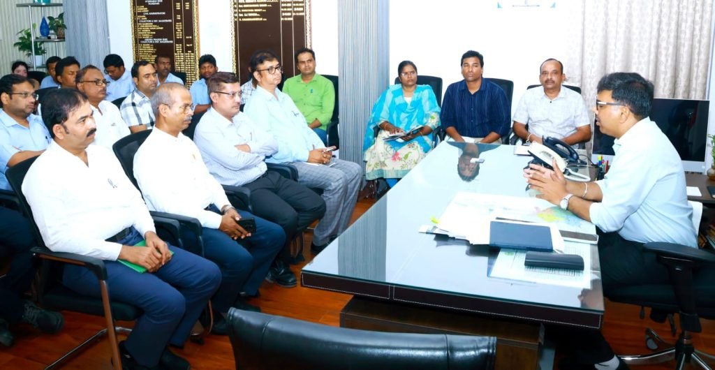 Nalgonda District Collector Chandrashekhar : శాస్త్రీయంగా మున్సిపల్ ఘన వ్య ర్ధాల నిర్వహణ